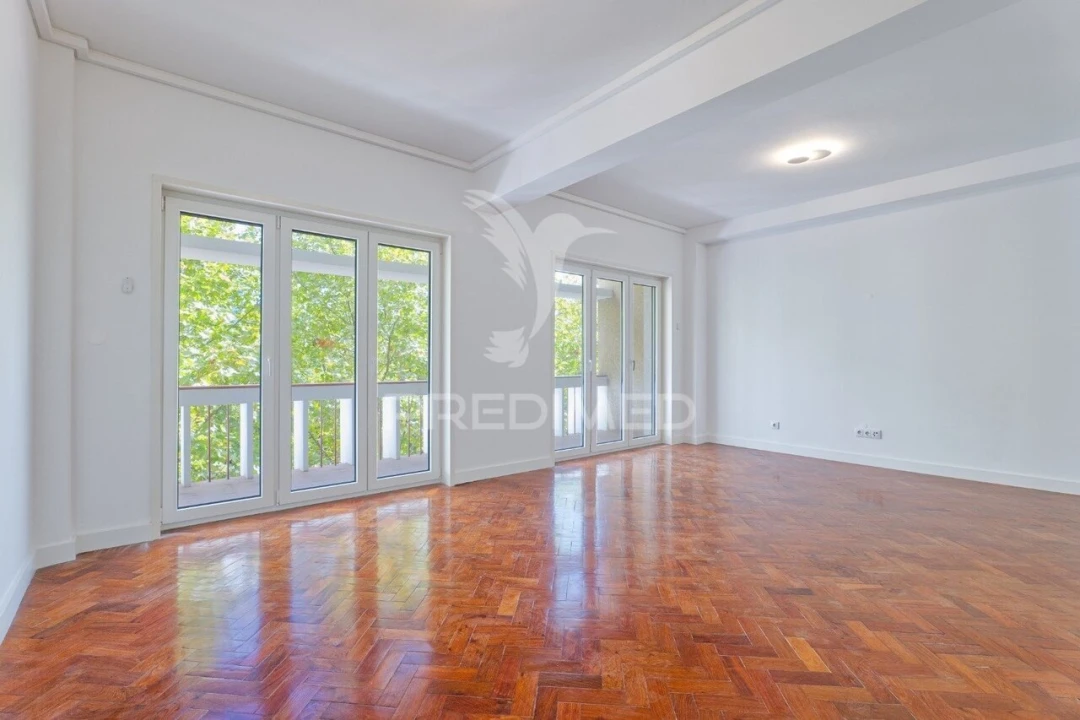 Apartamento T3 para Venda em Avenidas Novas Foto 23