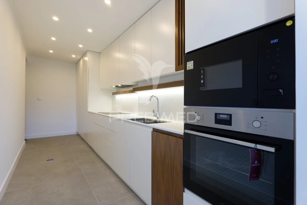 Apartamento T3 para Venda em Avenidas Novas Foto 2