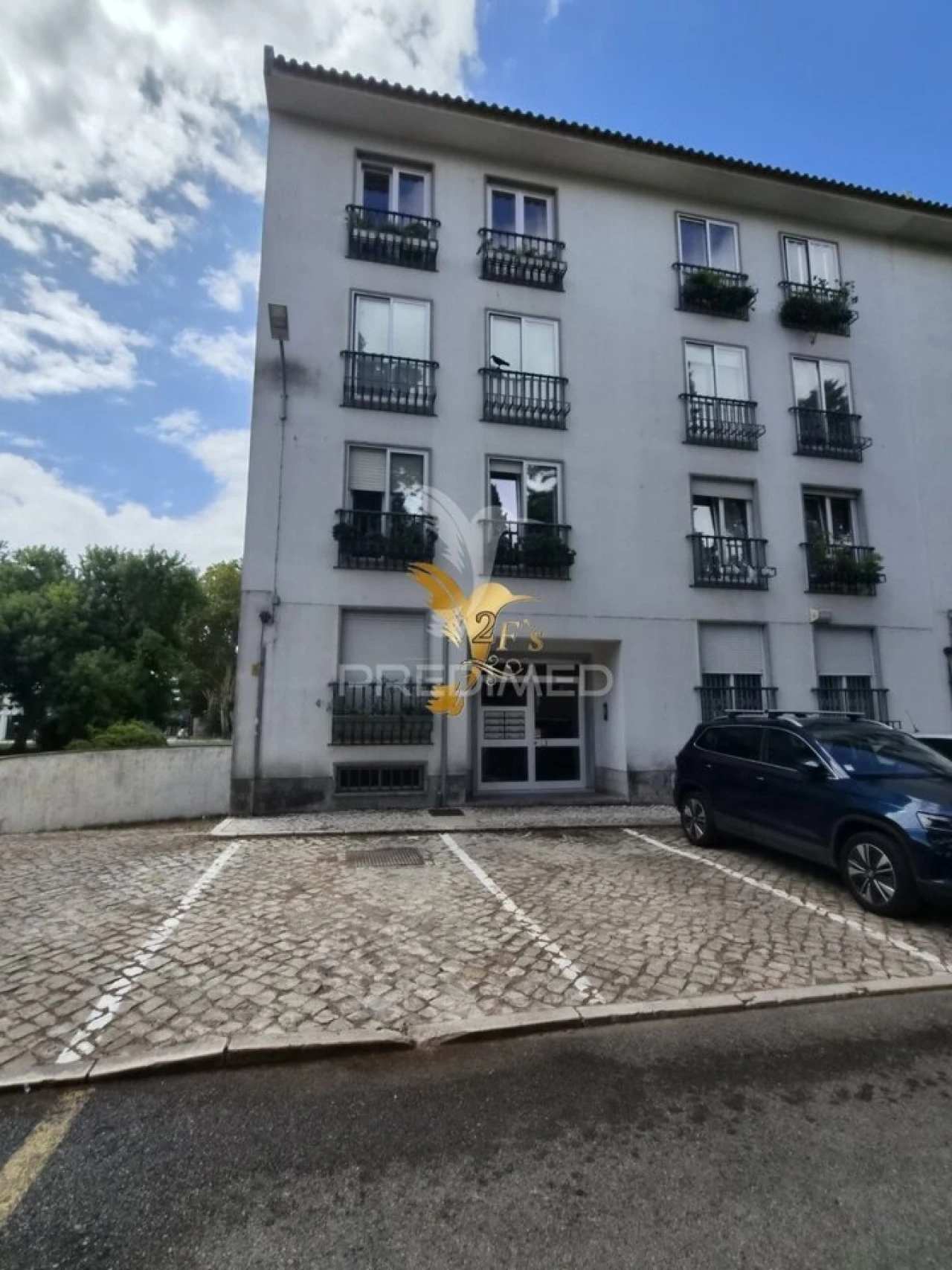 Apartamento T2 para Venda em Carcavelos e Parede Foto 30