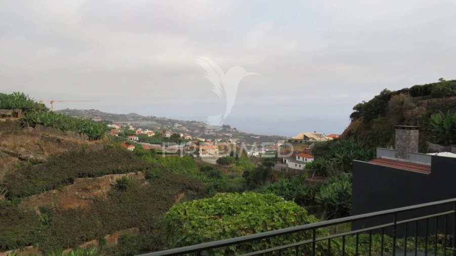 Moradia T3 para Venda em Camara de Lobos Foto 3