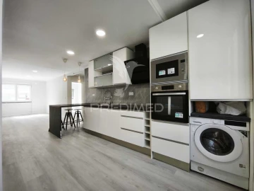 Apartamento T2 para Venda em Benfica