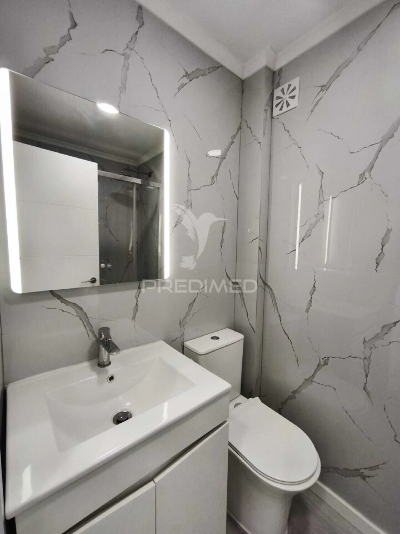 Apartamento T2 para Venda em Benfica Foto 11