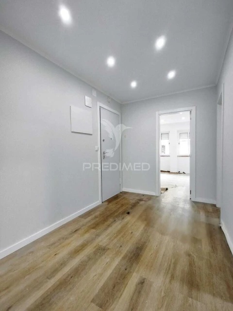 Apartamento T3 para Venda em Venteira