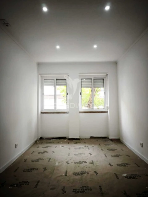 Apartamento T3 para Venda em Venteira