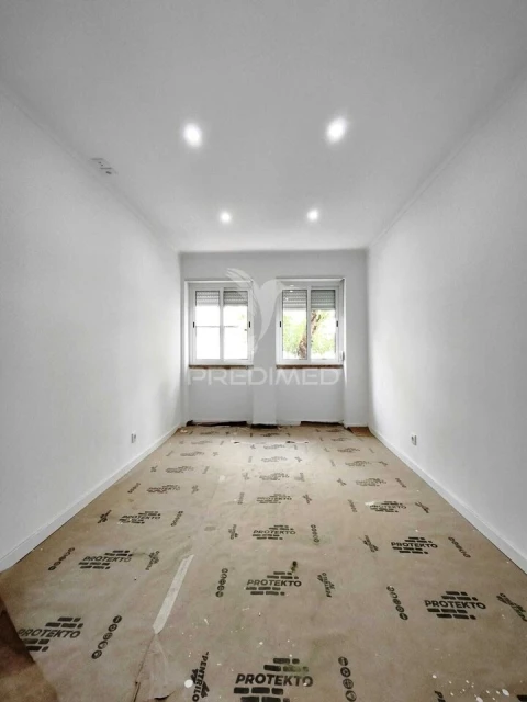 Apartamento T3 para Venda em Venteira