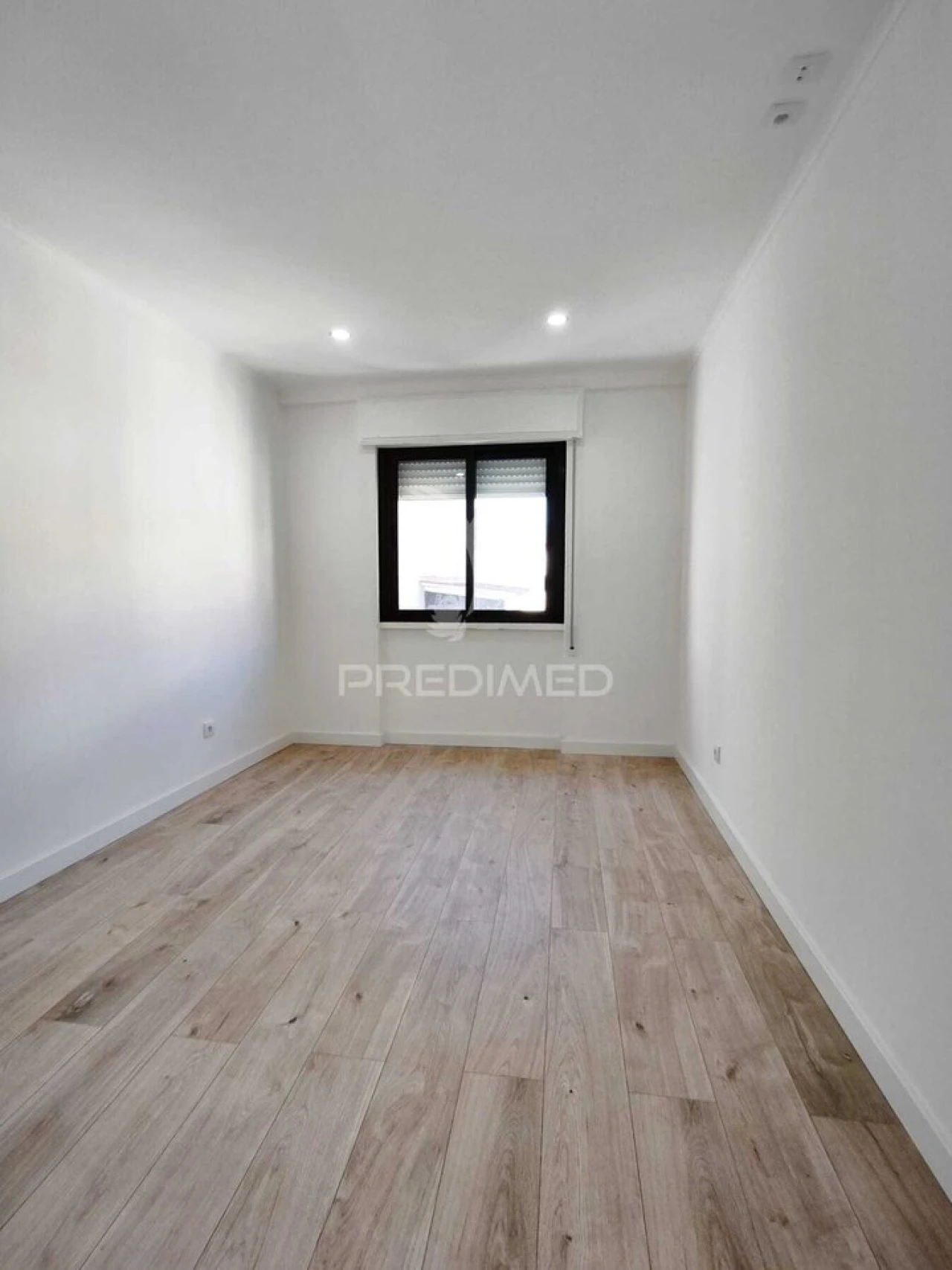 Apartamento T2 para Venda em Odivelas Foto 7