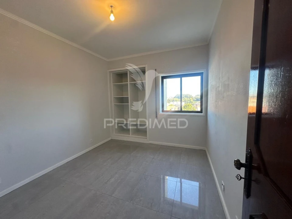 Apartamento T3 para Venda em Paços de Brandão Foto 6