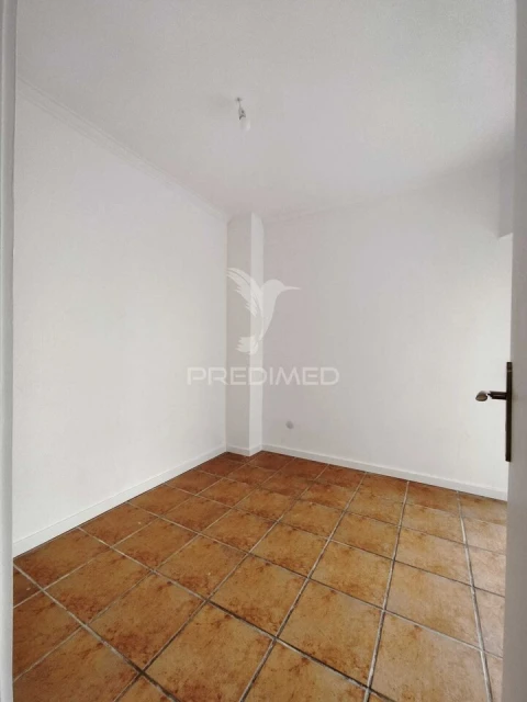 Apartamento T2 para Venda em Algueirão-Mem Martins