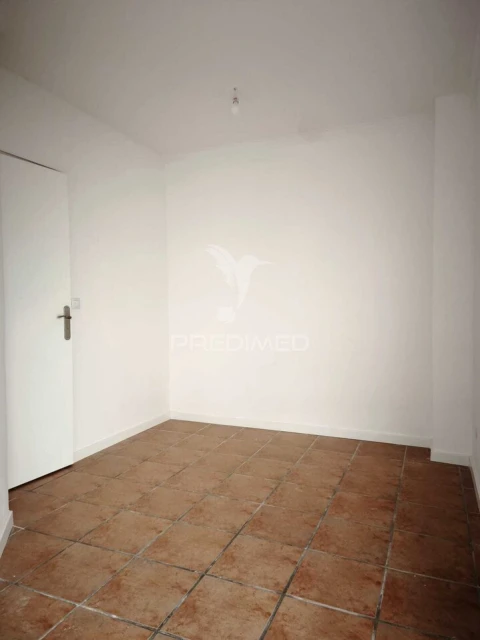 Apartamento T2 para Venda em Algueirão-Mem Martins