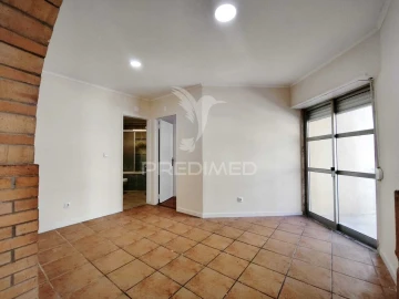 Apartamento T2 para Venda em Algueirão-Mem Martins