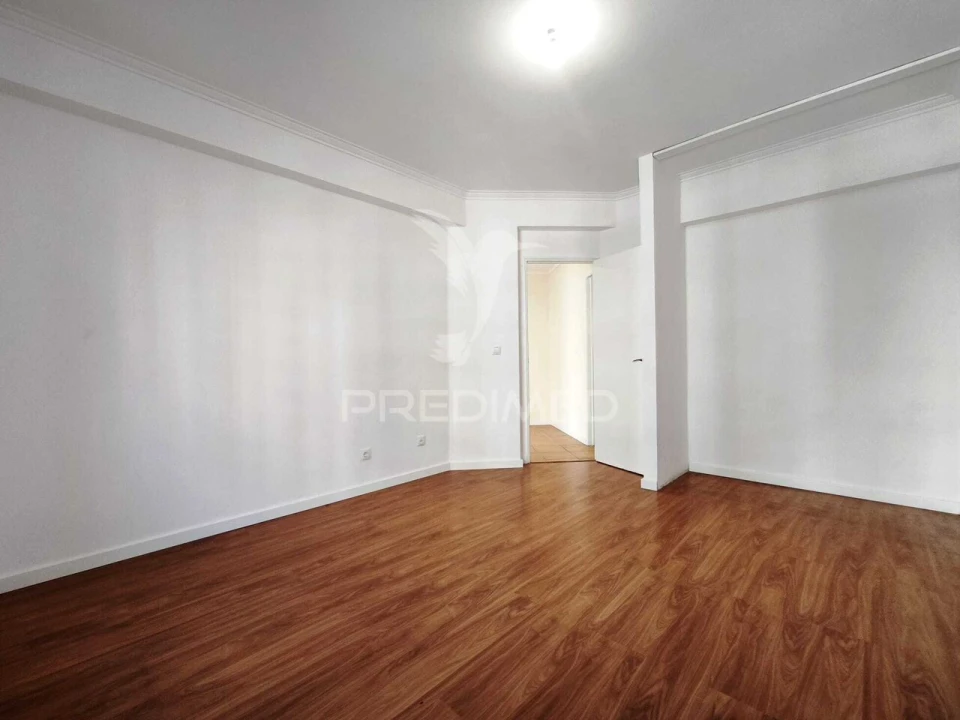 Apartamento T2 para Venda em Algueirão-Mem Martins Foto 21