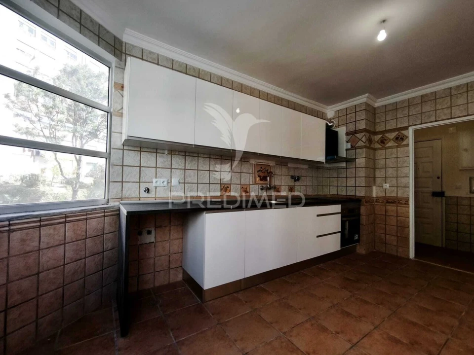 Apartamento T2 para Venda em Algueirão-Mem Martins Foto 30