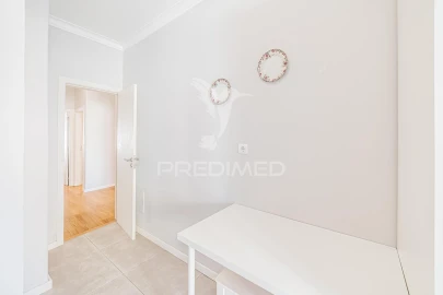 Apartamento T2 para Venda em Queluz e Belas