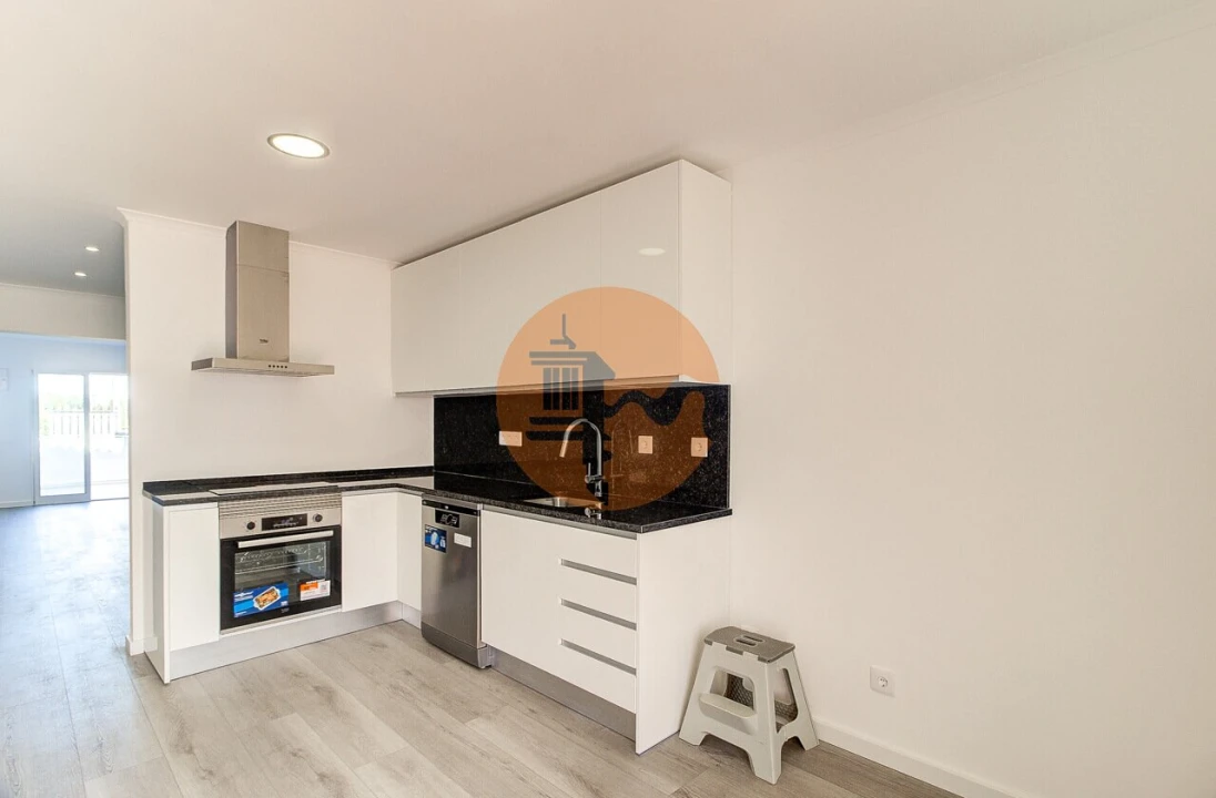 Moradia T2 para Venda em Monte Gordo Foto 17