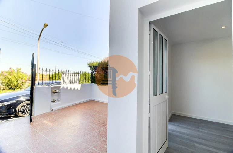 Moradia T2 para Venda em Monte Gordo Foto 3