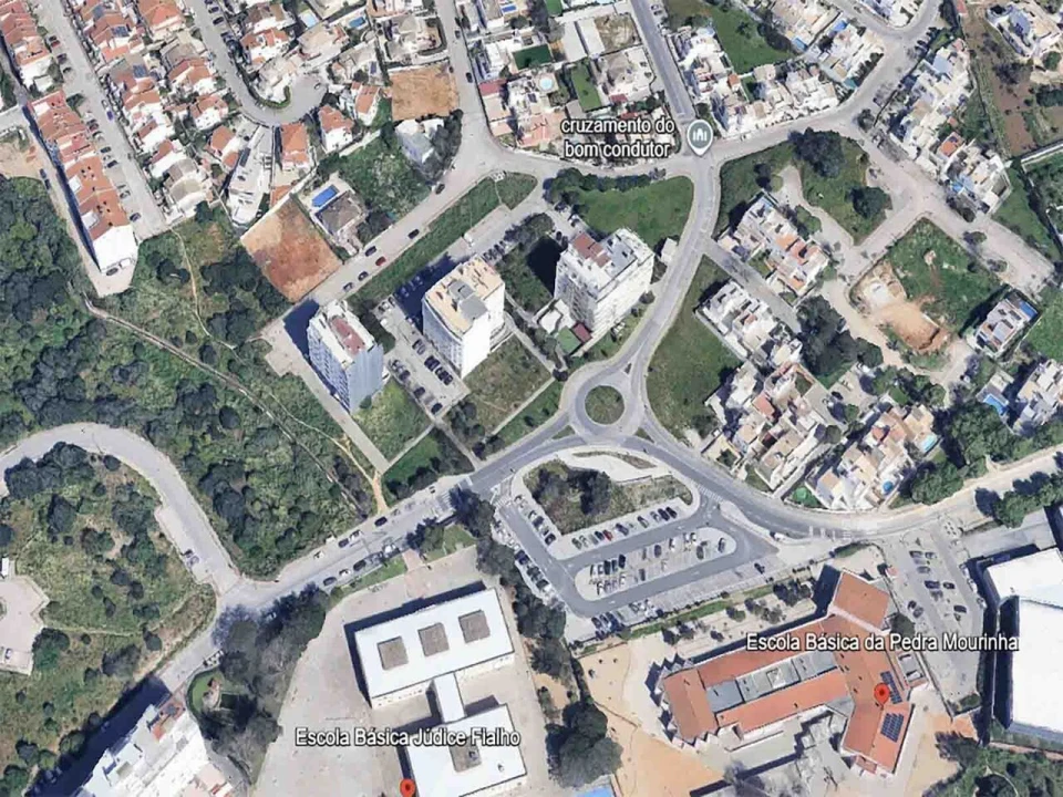 Terreno para Venda em Portimão Foto 1