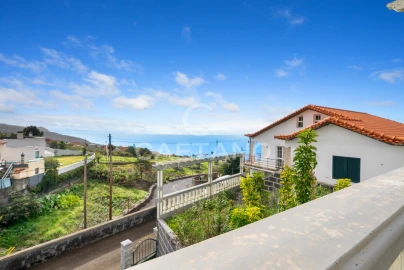 Moradia T4 para Venda em Estreito da Calheta