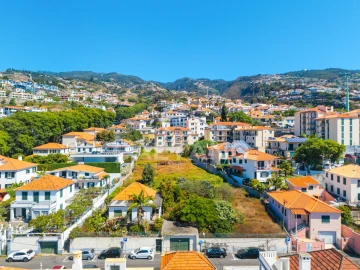 Terreno para Venda em Funchal (Santa Luzia)