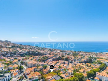 Terreno para Venda em Funchal (Santa Luzia)