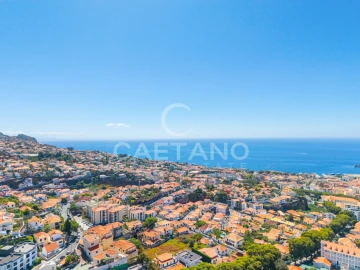 Terreno para Venda em Funchal (Santa Luzia)