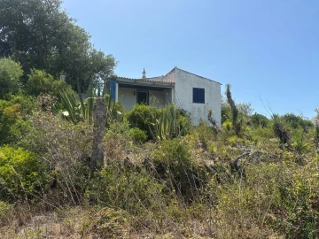 Terreno para Venda em Lagos (São Sebastião e Santa Maria)