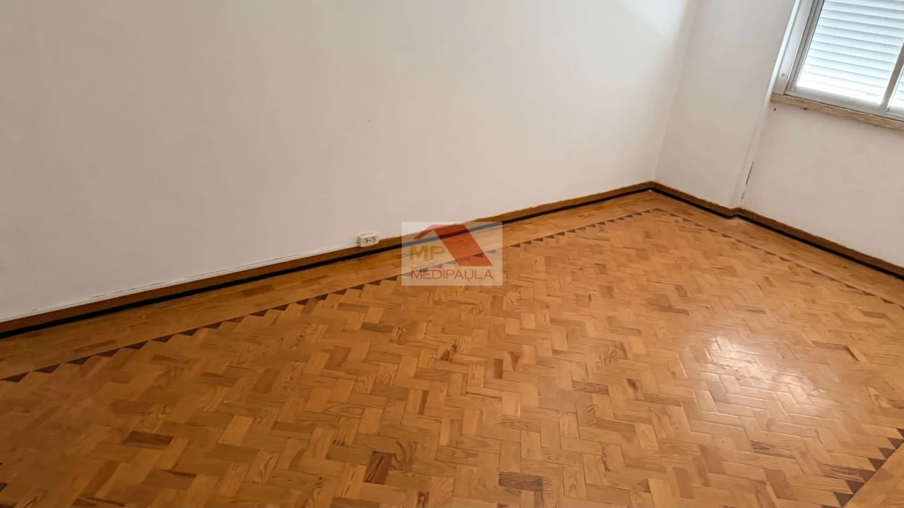 Apartamento T3 para Venda em Falagueira-Venda Nova Foto 2