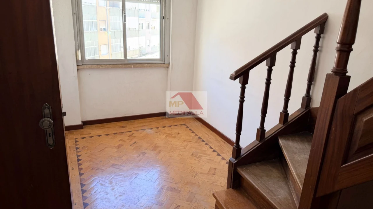 Apartamento T3 para Venda em Falagueira-Venda Nova Foto 7