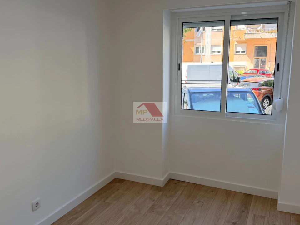 Apartamento T3 para Venda em Odivelas Foto 14