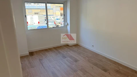 Apartamento T3 para Venda em Odivelas