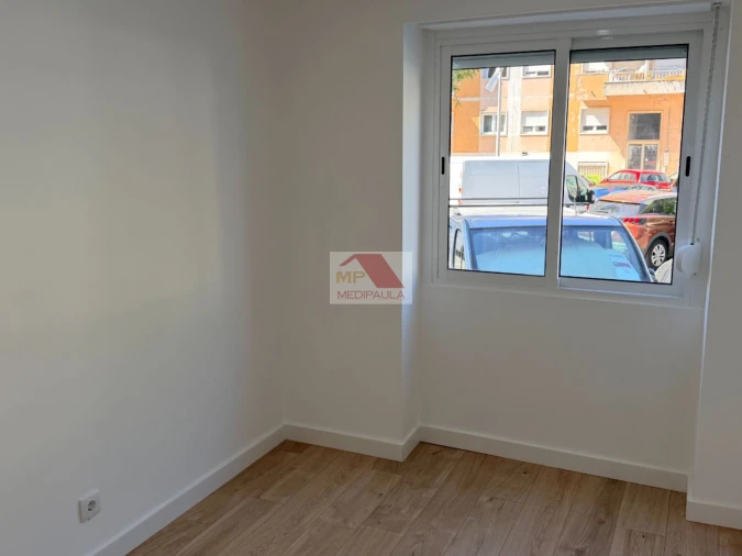 Apartamento T3 para Venda em Odivelas Foto 14