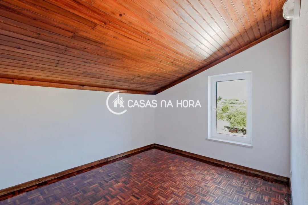 Moradia T5 para Arrendamento em Santa Maria e São Miguel, São Martinho, São Pedro Penaferrim Foto 27
