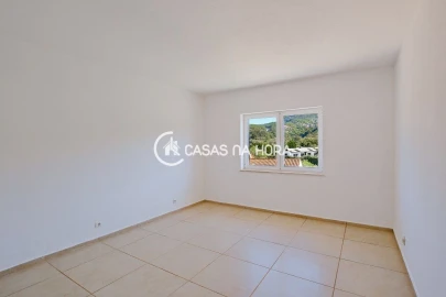 Moradia T5 para Arrendamento em Santa Maria e São Miguel, São Martinho, São Pedro Penaferrim