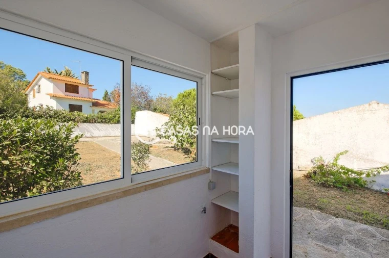 Moradia T5 para Arrendamento em Santa Maria e São Miguel, São Martinho, São Pedro Penaferrim Foto 11
