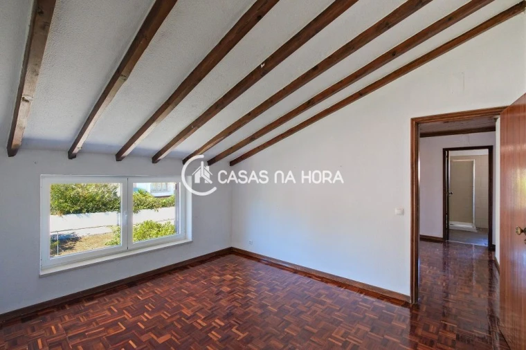 Moradia T5 para Arrendamento em Santa Maria e São Miguel, São Martinho, São Pedro Penaferrim Foto 25
