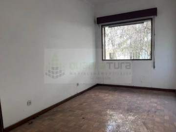Moradia T3 para Venda em Campanhã