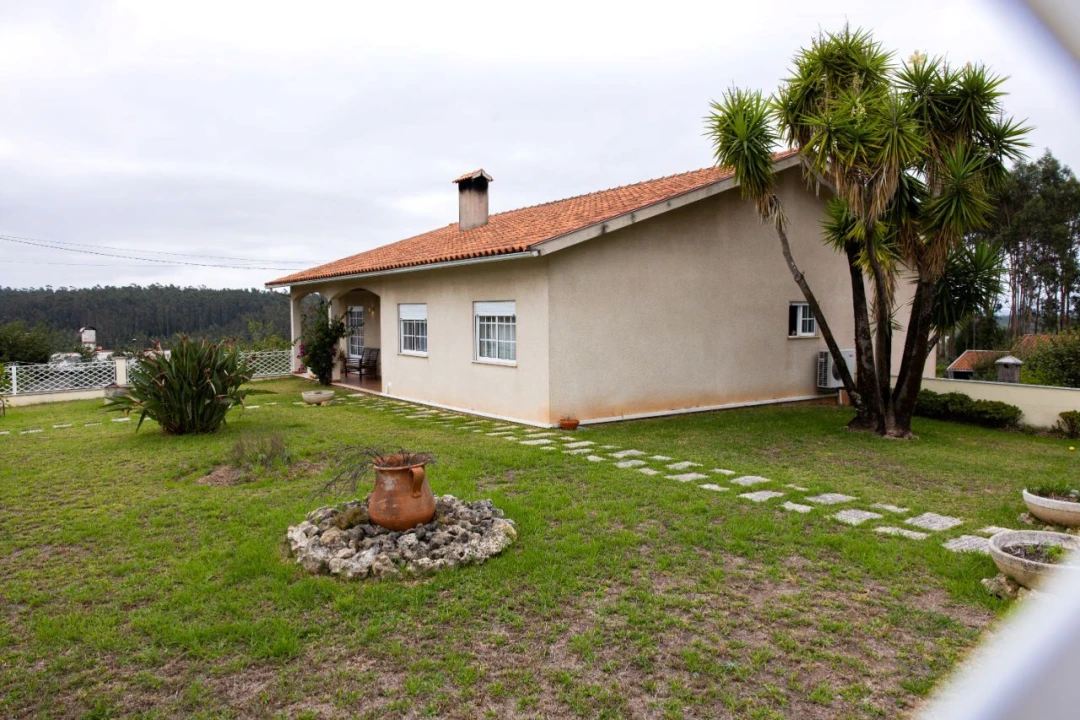 Moradia T3 para Venda em Vacariça Foto 18