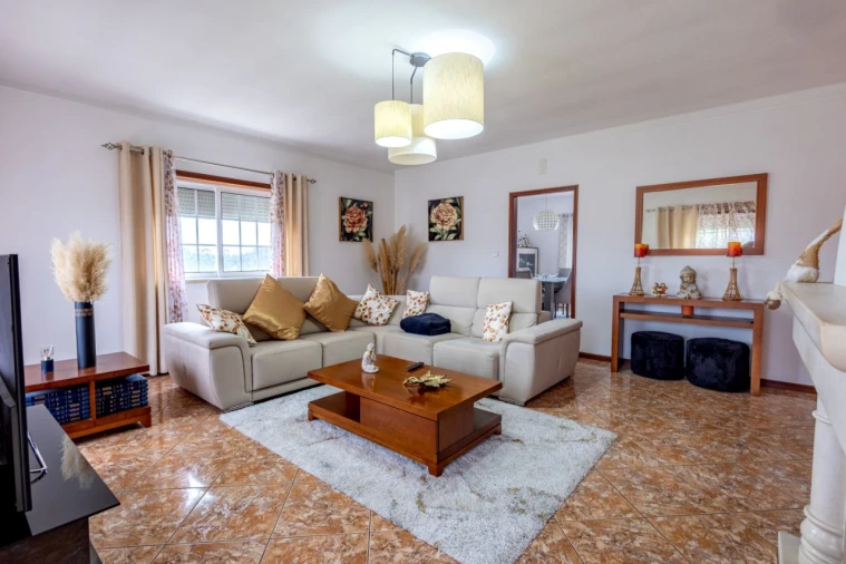 Moradia T3 para Venda em Vacariça Foto 6