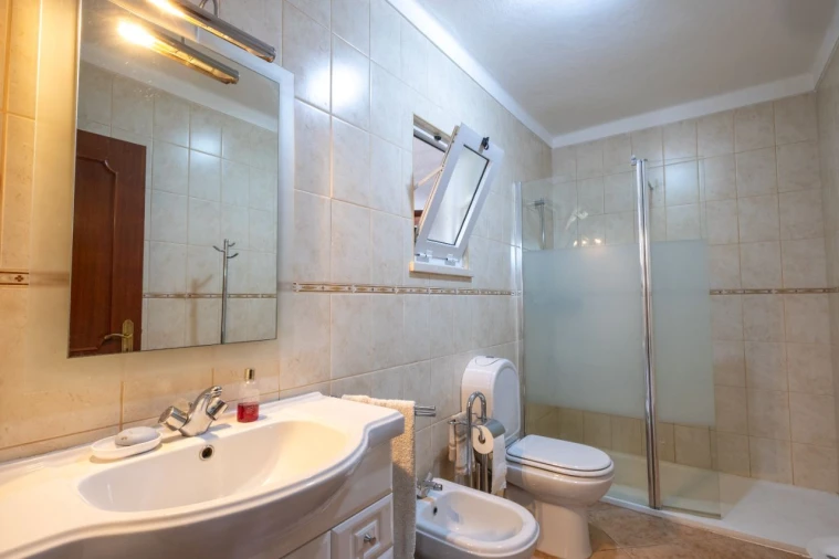 Moradia T3 para Venda em Vacariça Foto 20