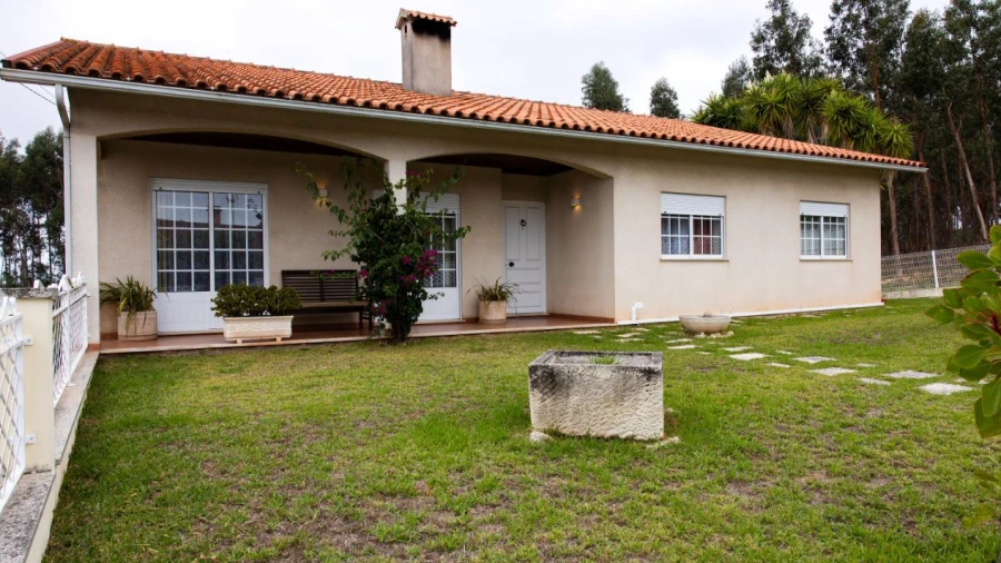 Moradia T3 para Venda em Vacariça