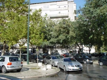 Quarto para Arrendamento em Benfica