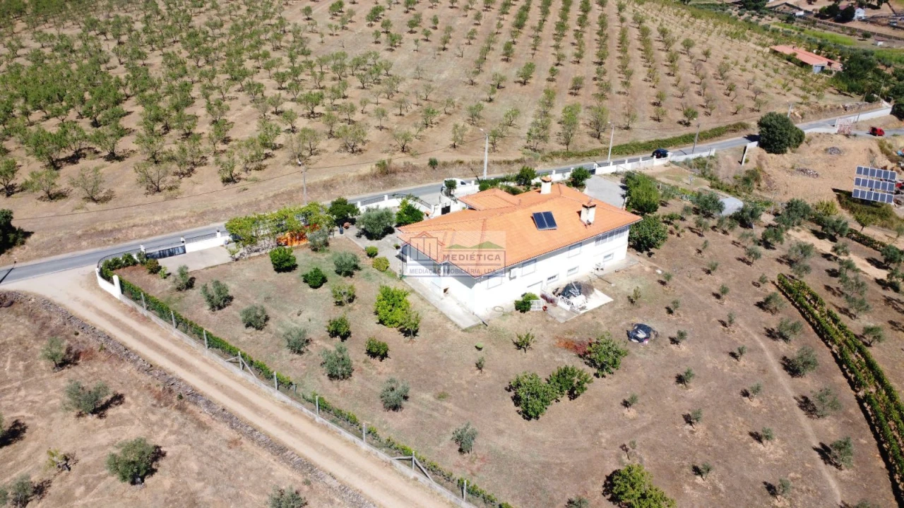 Moradia T3 para Venda em Alfandega da Fe Foto 7
