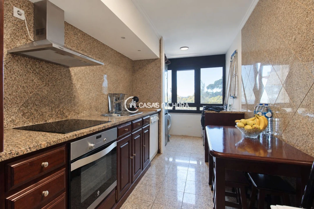 Apartamento T2 para Arrendamento em Aldoar, Foz do Douro e Nevogilde Foto 8