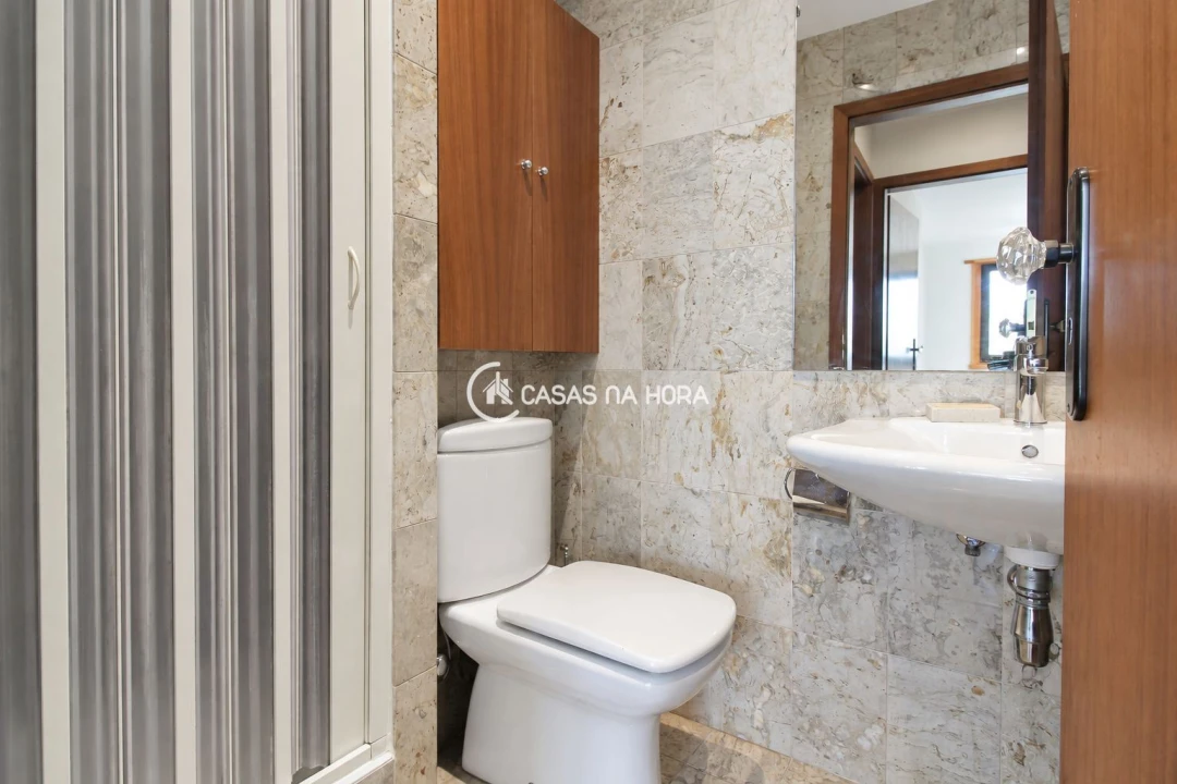 Apartamento T2 para Arrendamento em Aldoar, Foz do Douro e Nevogilde Foto 14