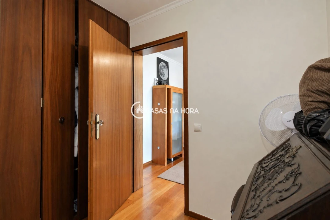 Apartamento T2 para Arrendamento em Aldoar, Foz do Douro e Nevogilde Foto 21