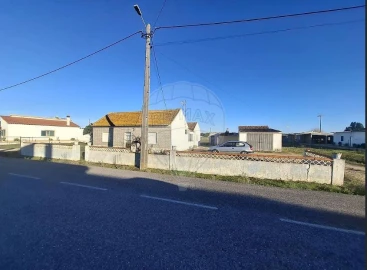 Moradia T2 para Venda em Glória do Ribatejo e Granho