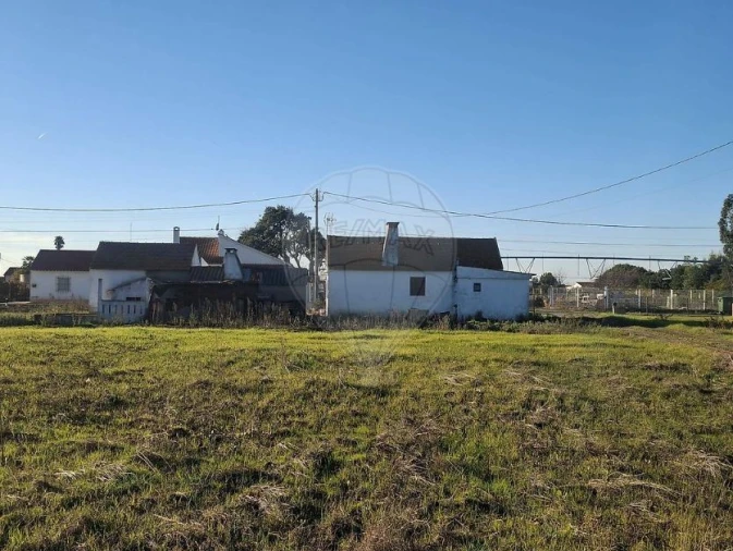Moradia T2 para Venda em Glória do Ribatejo e Granho Foto 3