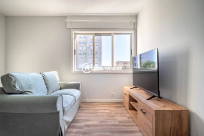 Apartamento T1 para Venda em Mafamude e Vilar do Paraíso