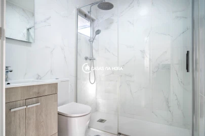 Apartamento T1 para Venda em Mafamude e Vilar do Paraíso