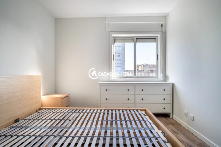 Apartamento T1 para Venda em Mafamude e Vilar do Paraíso Foto 14