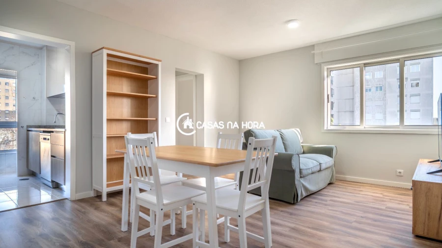 Apartamento T1 para Venda em Mafamude e Vilar do Paraíso